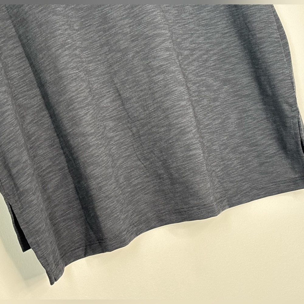 THEORY Heathered Classic Gray Basic Scoop Neck T Shirt Size Medium L47 - Picture 12 of 14